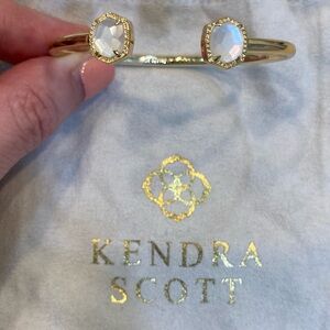Kendra Scott Gold Bracelet with Ivory Mother-of-Pearl Stones